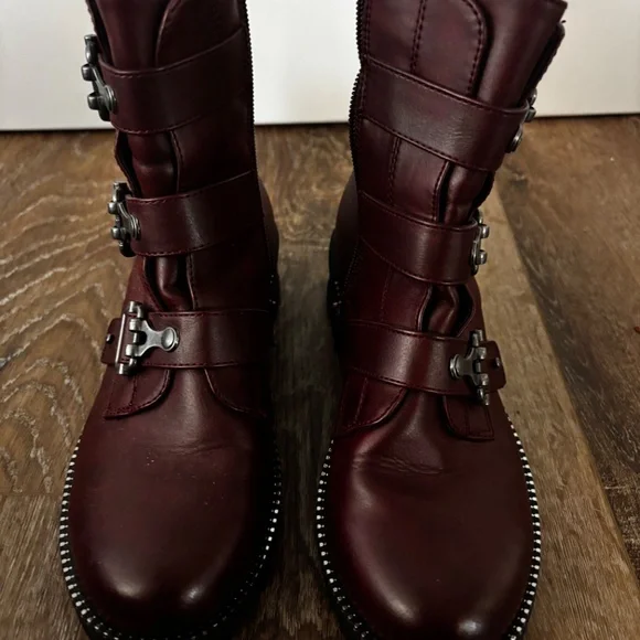 Red Biker Boots - Picture 3 of 7